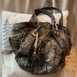 B. Makowski leather hobo shoulder bag